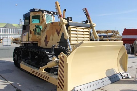 Суровый Челябинский бульдозер в Магадане &laquo; автомагадан