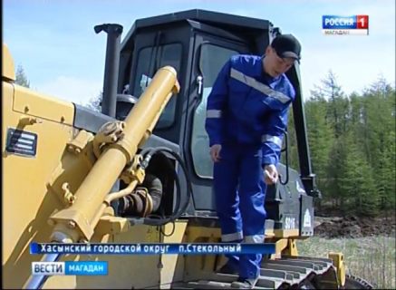 Магаданский бульдозерист взял бронзу в национальных соревнованиях профессионалов в Магадане « автомагадан
